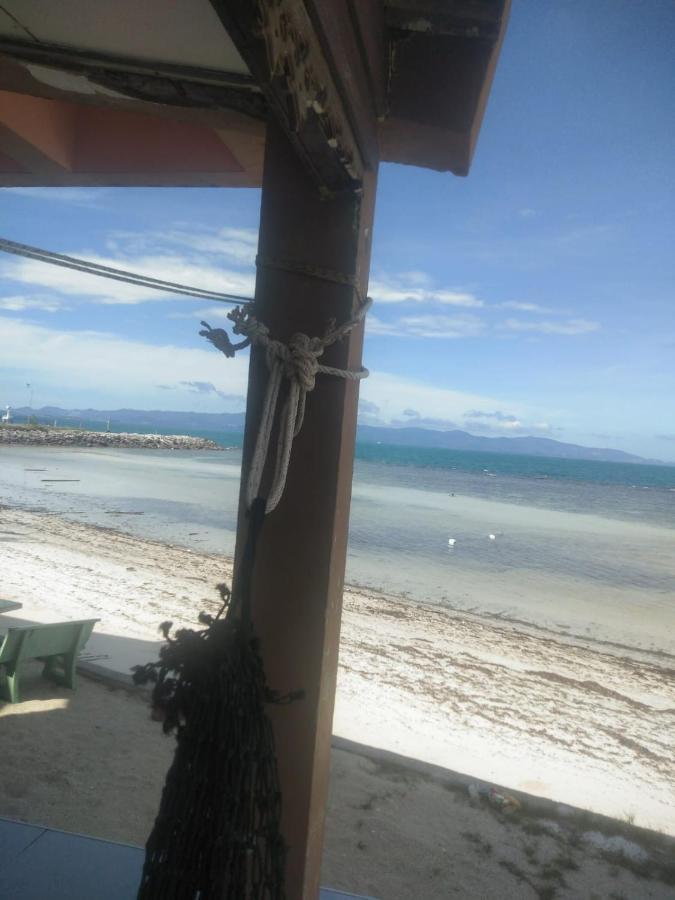 Charung Beach ハード・リン エクステリア 写真